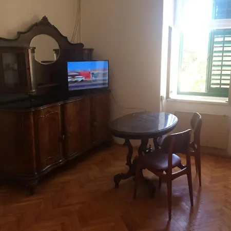 Apartman Mauro Apartamento *